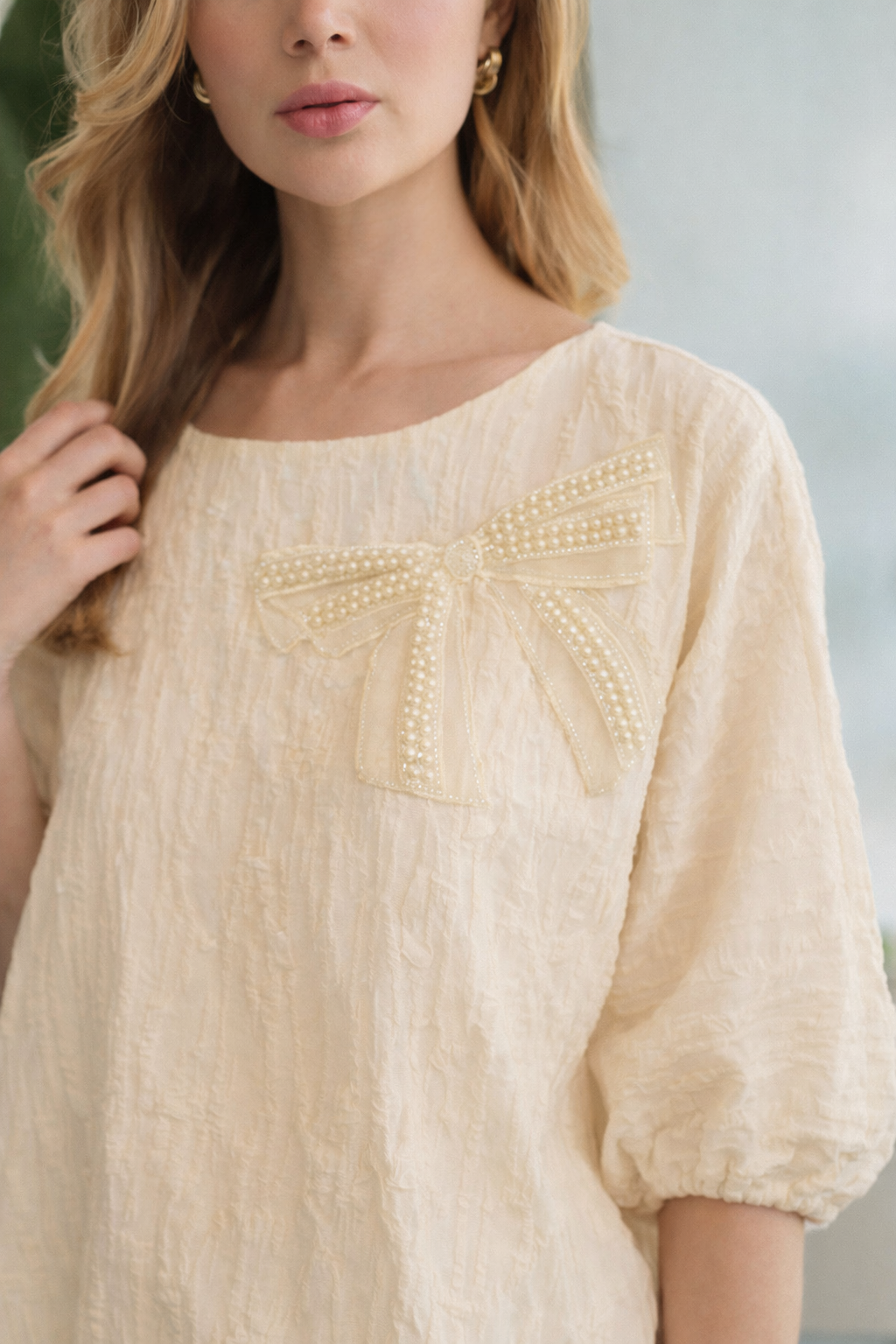 Walynn Woven Top with Pearl Ribbon Bow