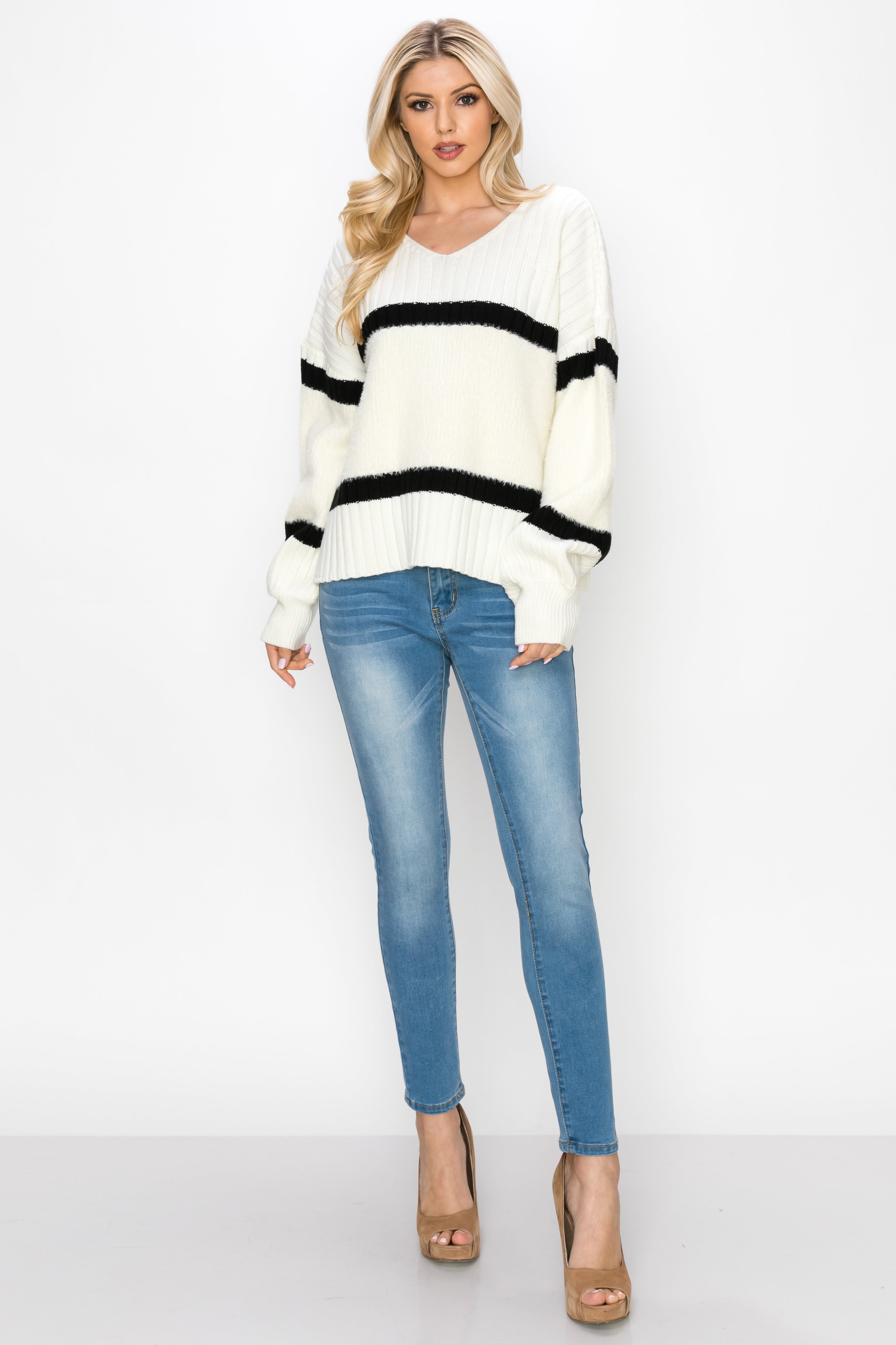 Siella Sweater Mixed with Ribbed Knit