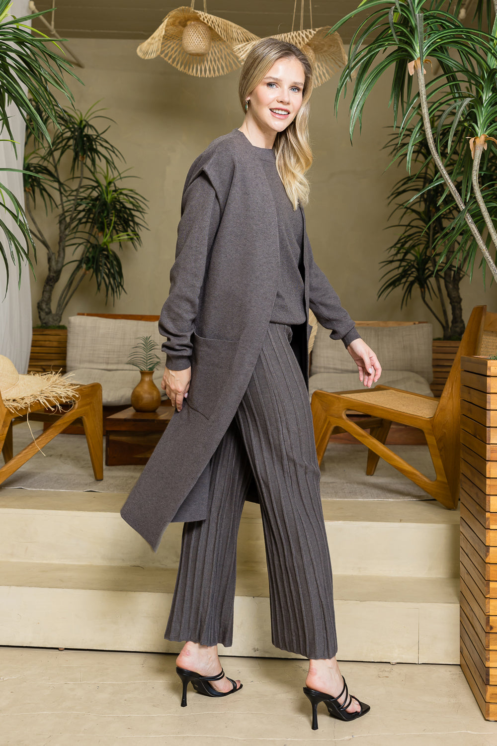 Sarie Stretch Knitted Sweater Vest