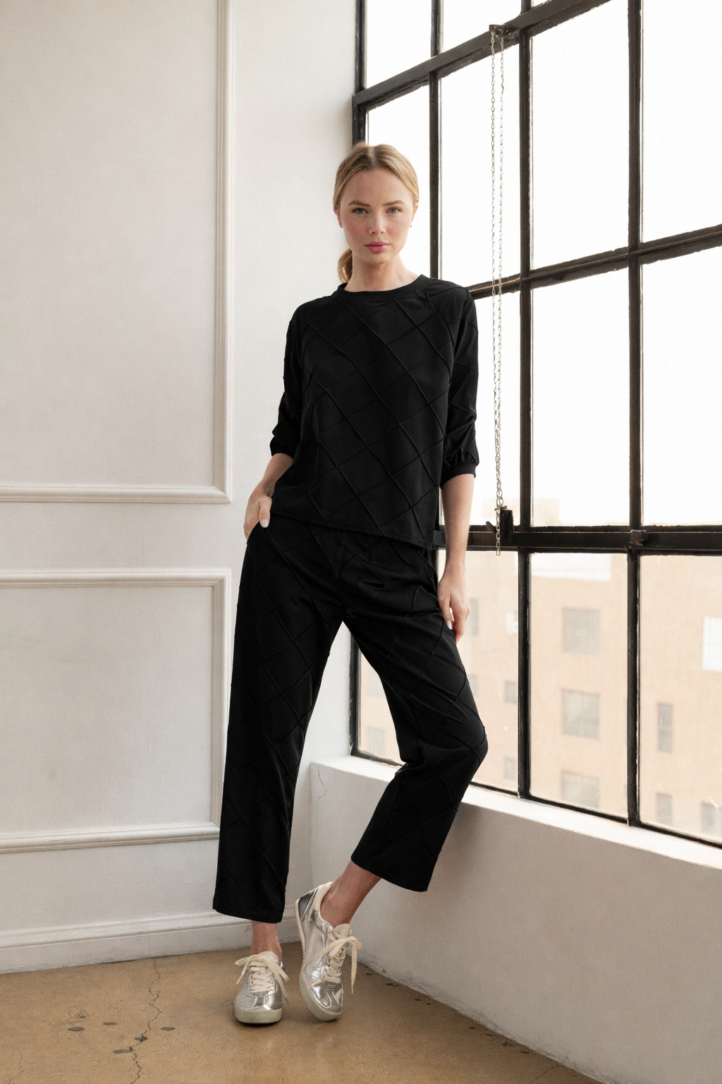 Jamila Stetch Knit Pointe with Textured Woven Pants