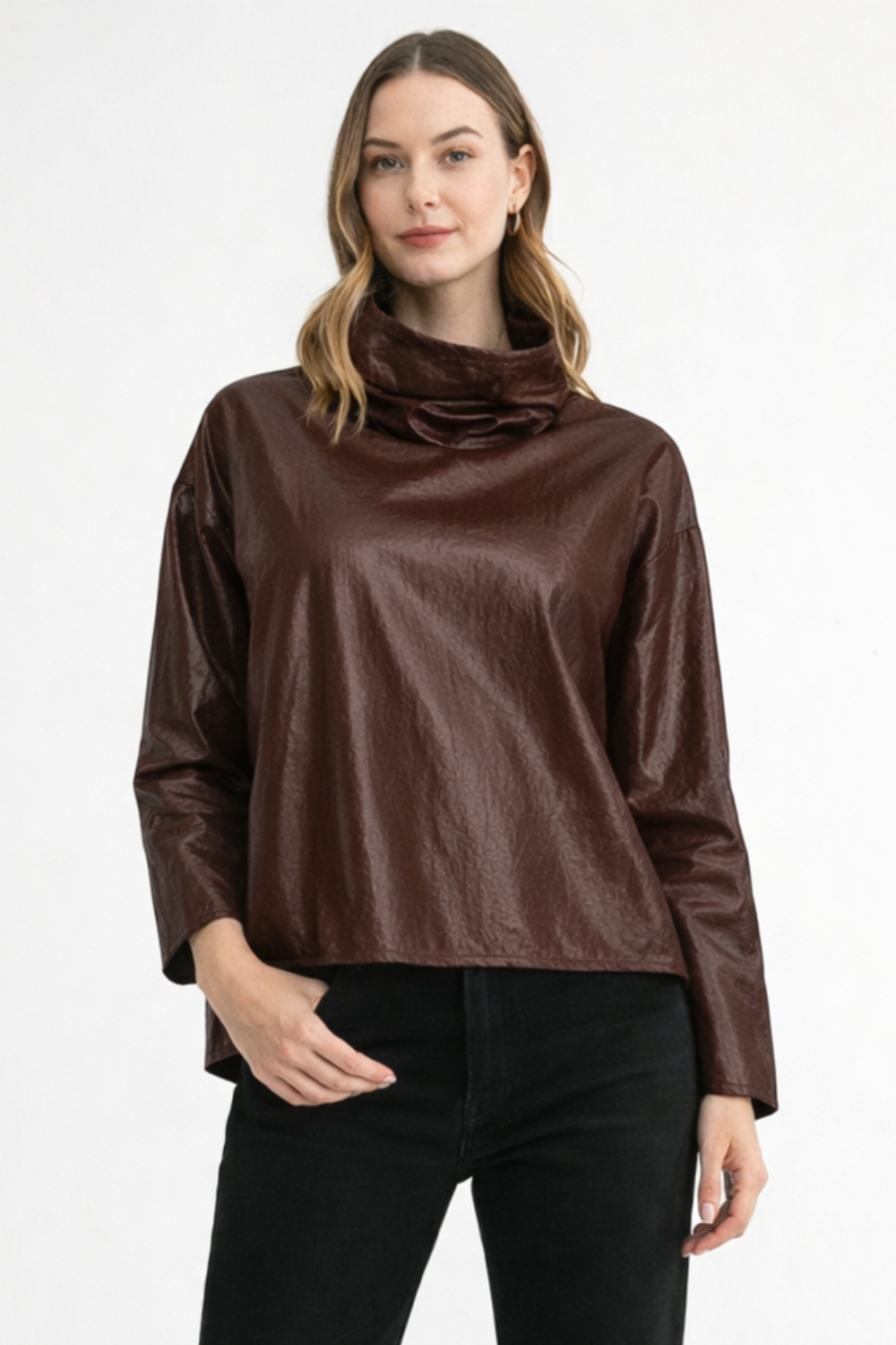 Joda Woven Loose Turtle Neck Top