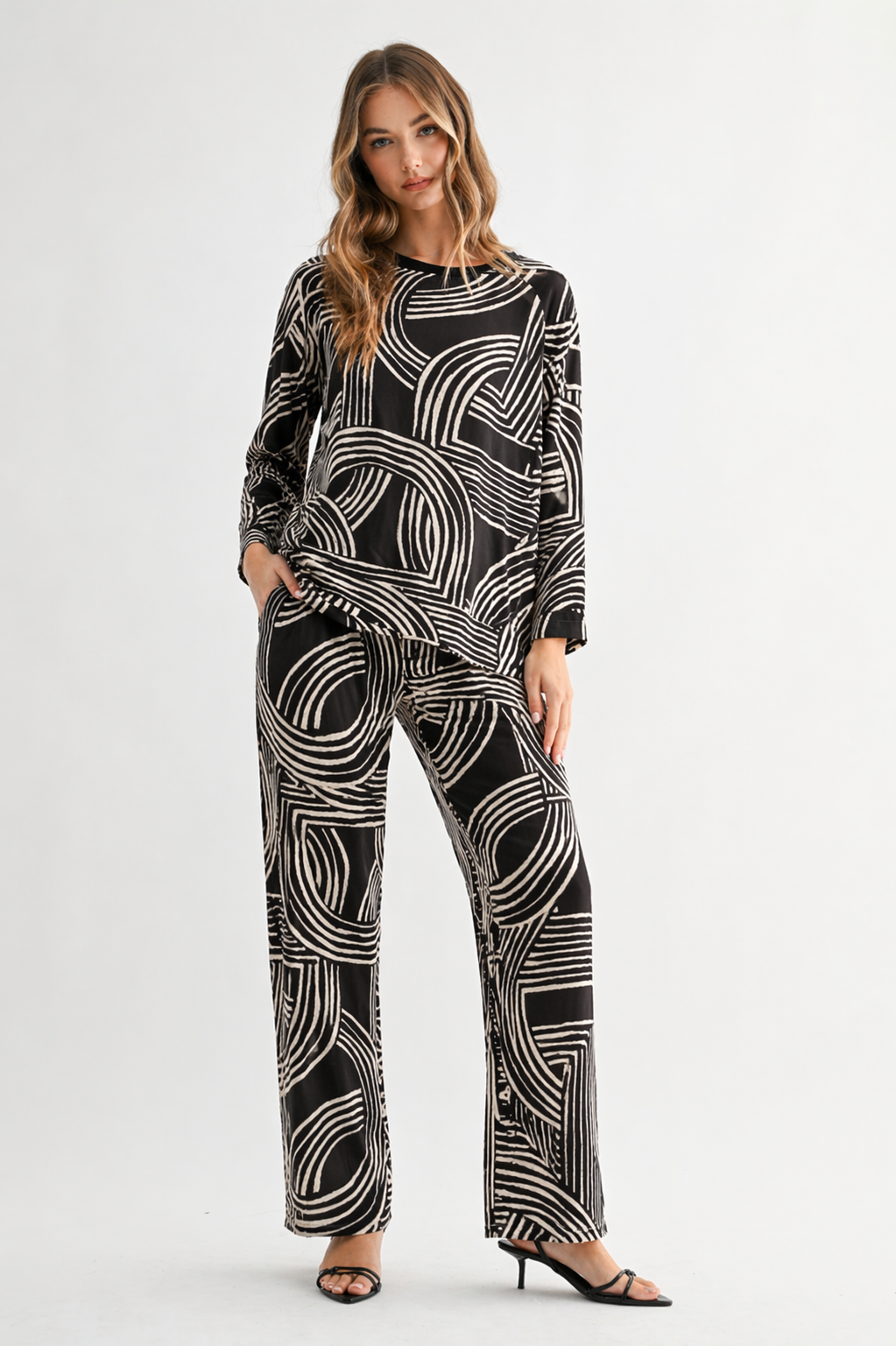 Johnna Woven Print Pant