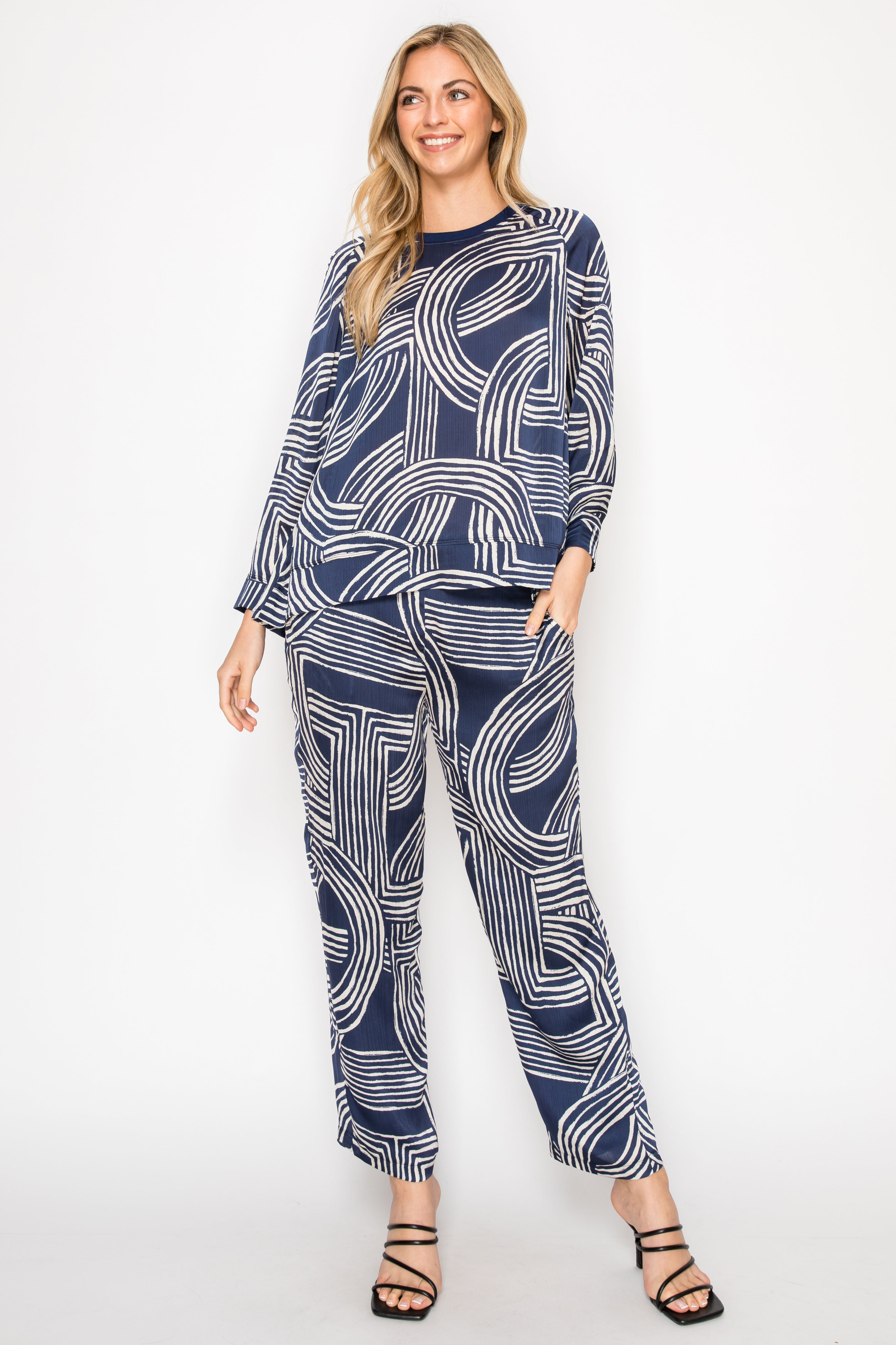 Johnna Woven Print Pant