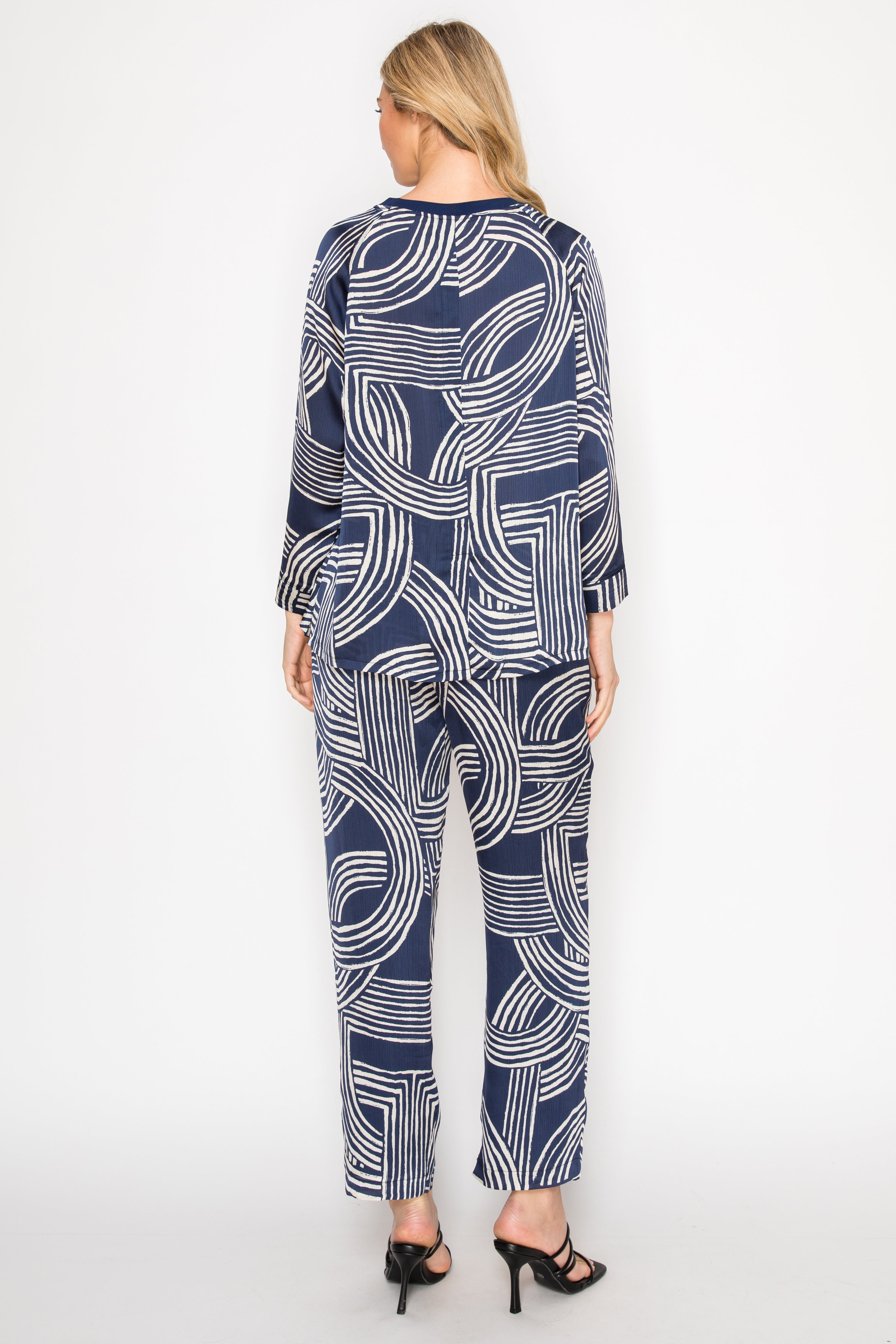 Johnna Woven Print Pant