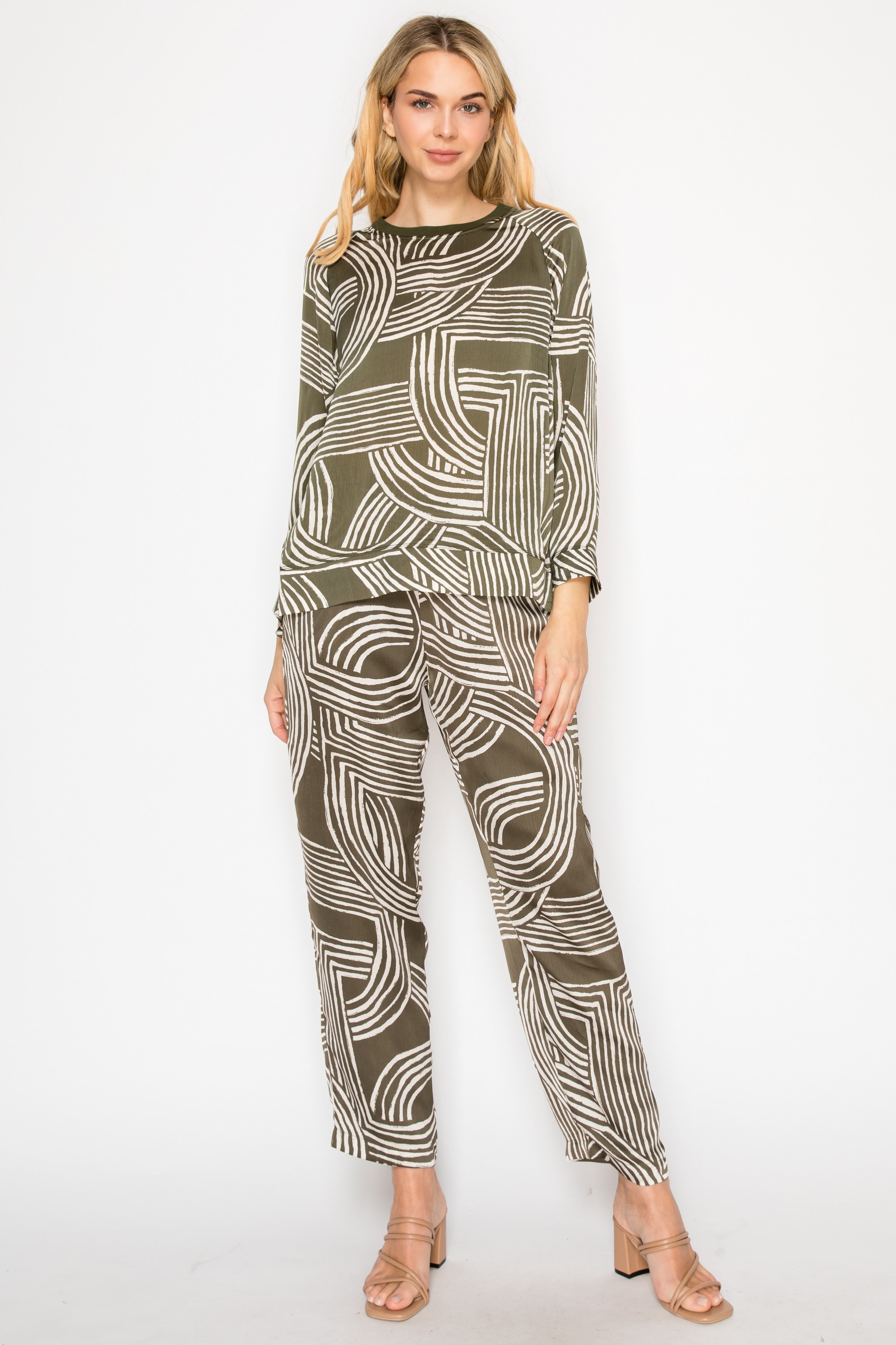 Johnna Woven Print Pant