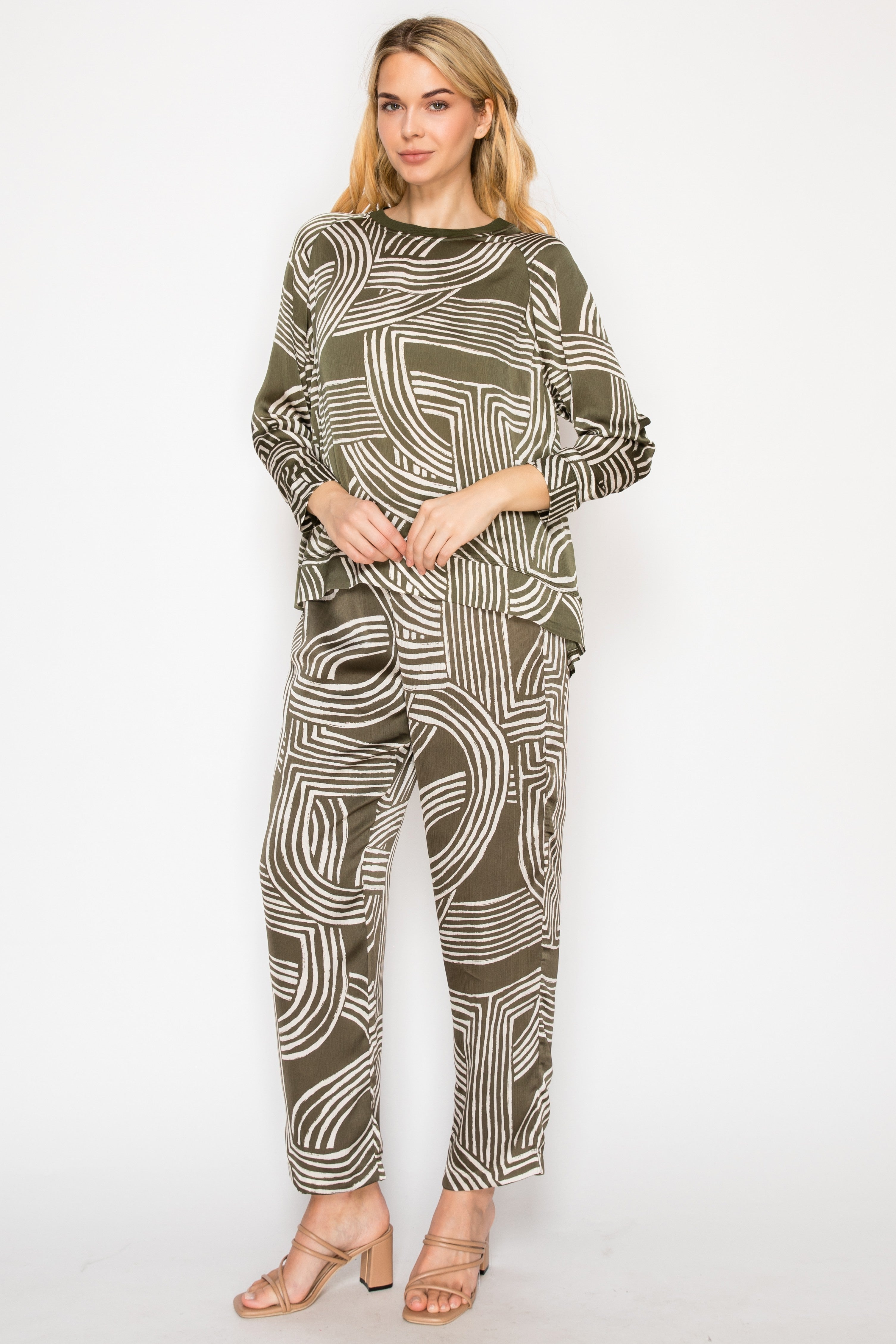 Johnna Woven Print Pant