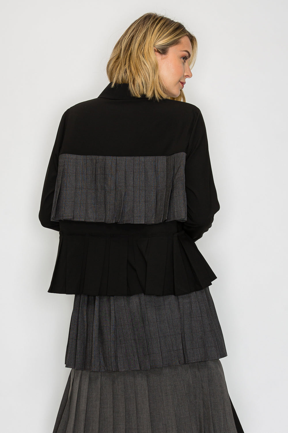 Janicka Woven Pleating Top