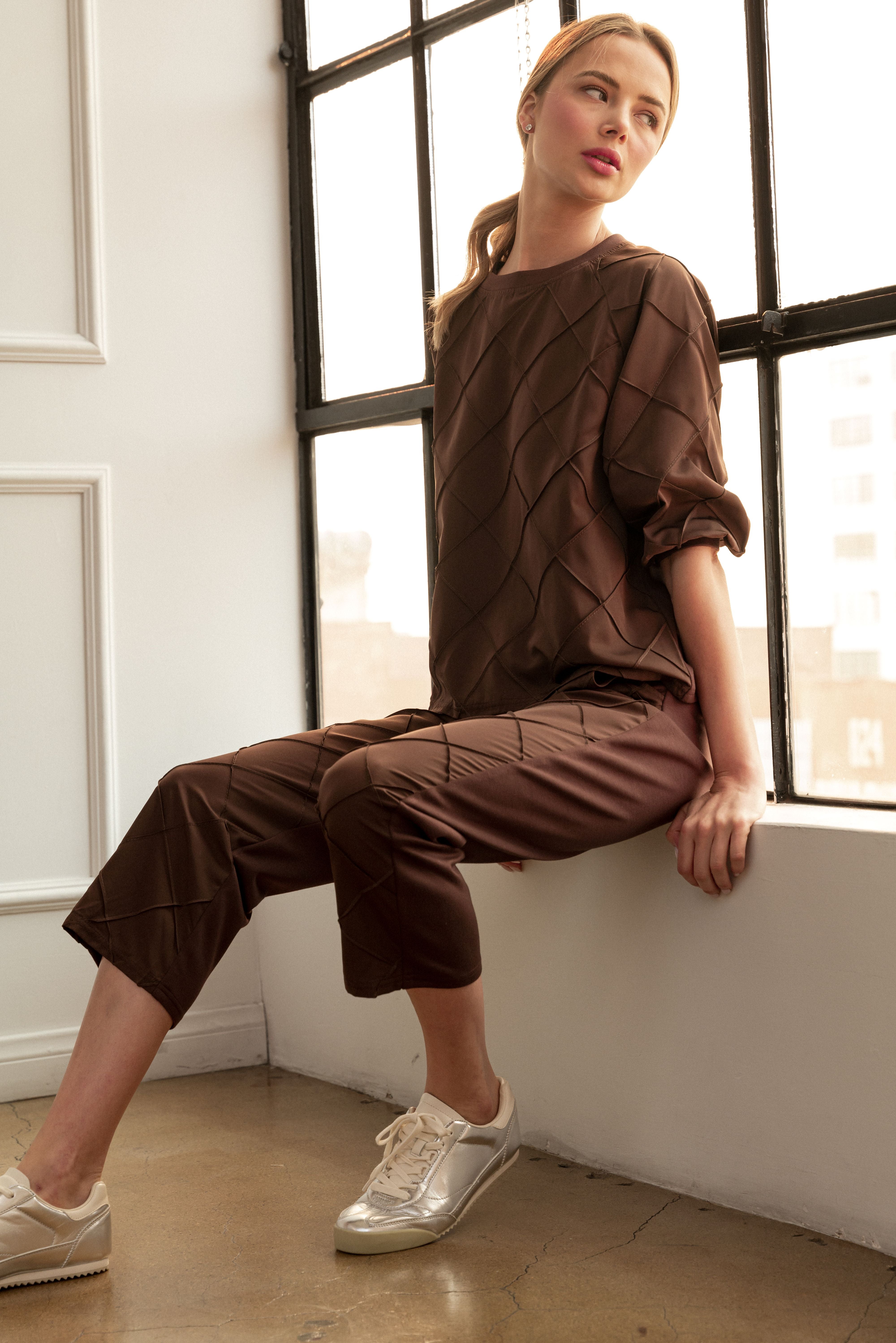 Jamila Stetch Knit Pointe with Textured Woven Pants