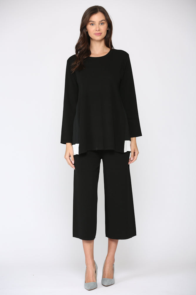 Summa Knitted Rib with Accordian Pleating Back