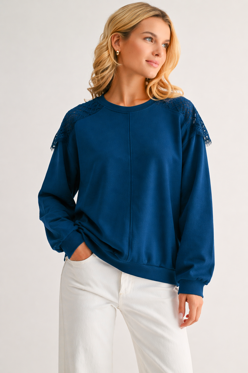 Cyndy Stretch Pointe Knit with Lace