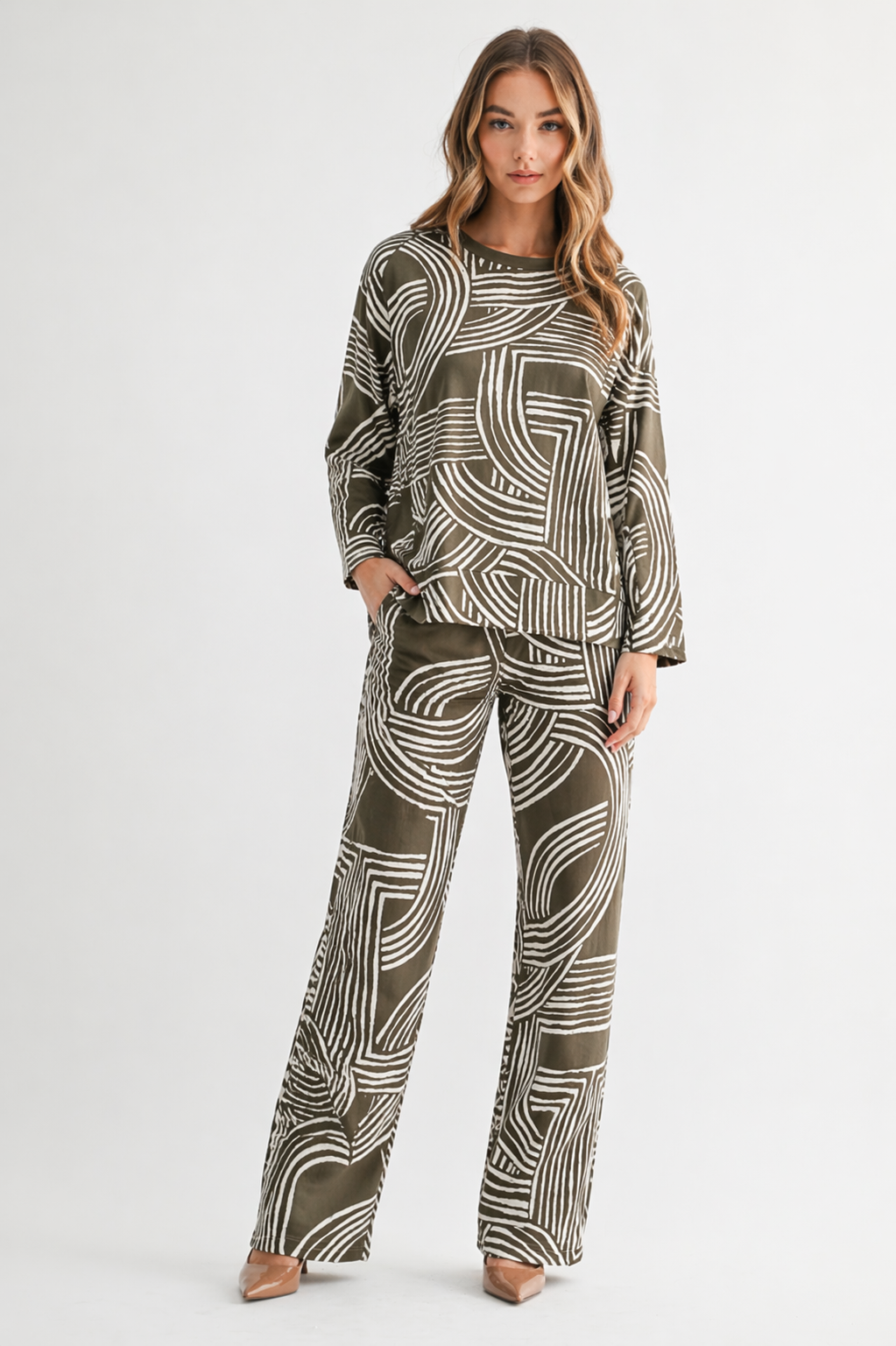 Johnna Woven Print Pant