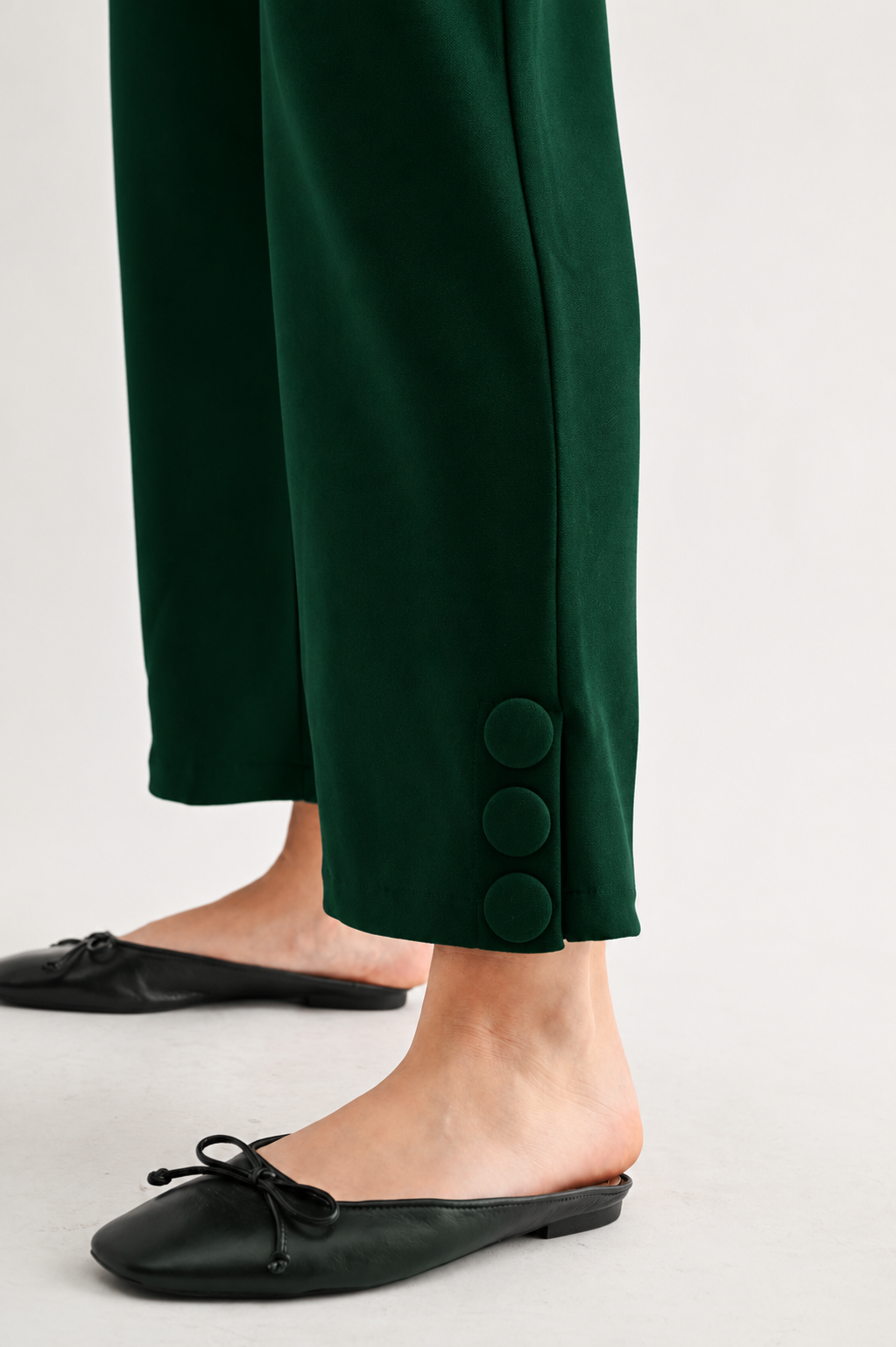 Kurtis Matte Crepe Knit Pant