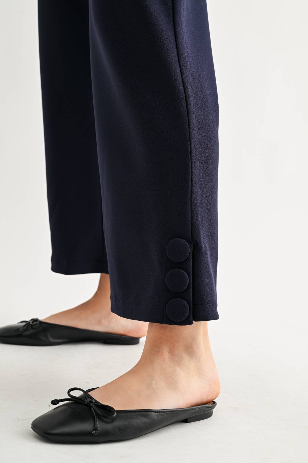 Kurtis Matte Crepe Knit Pant