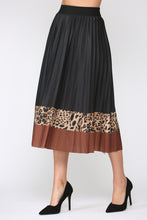 Load image into Gallery viewer, Winsley Animal Print Skirt