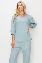 Load image into Gallery viewer, Rori Pointe Knit Top