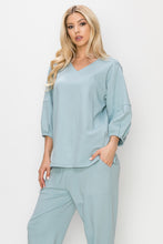 Load image into Gallery viewer, Rori Pointe Knit Top
