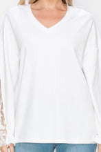 Load image into Gallery viewer, Rainy Pointe Knit Lace Top