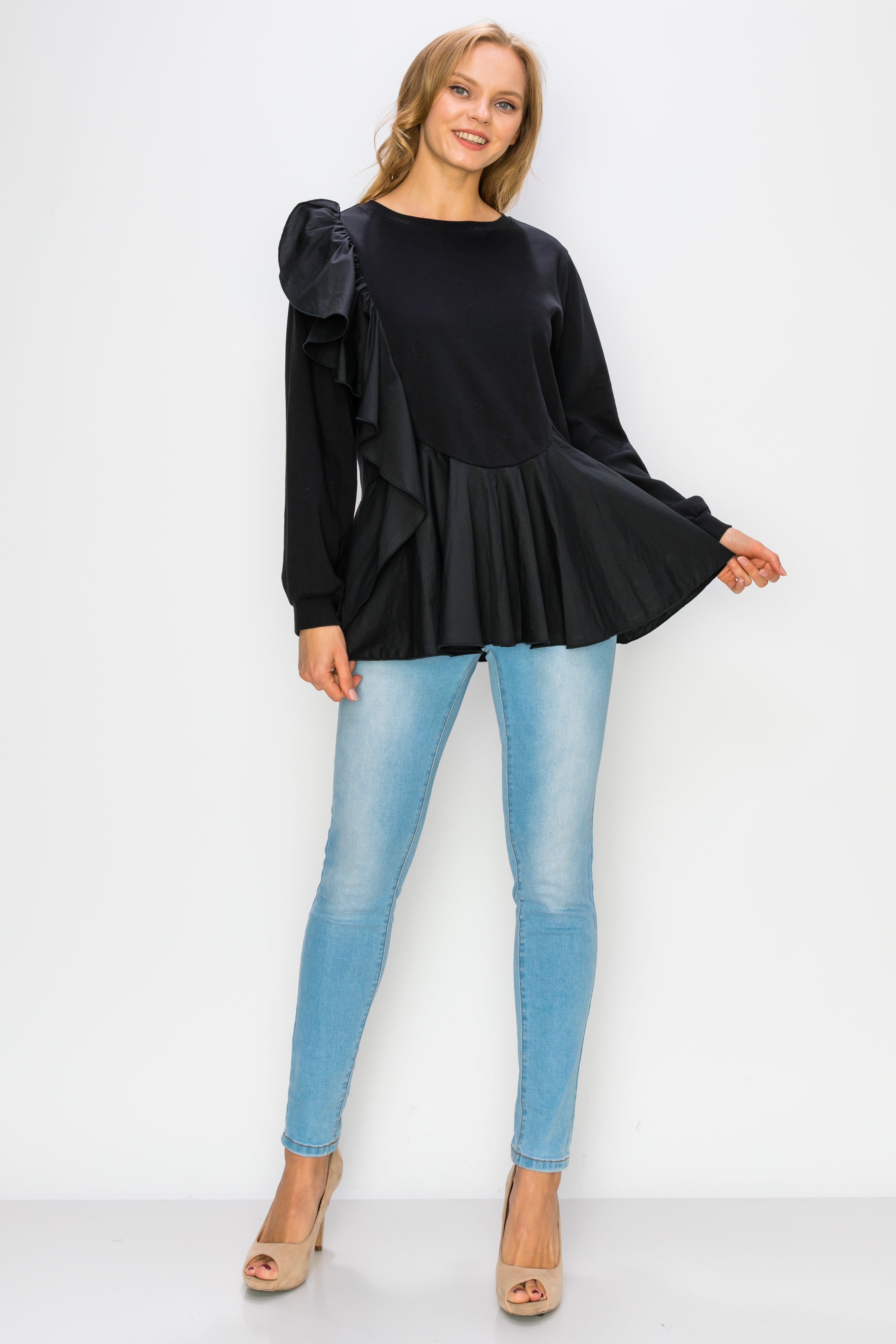 Reya Pointe Knit Ruffled Top