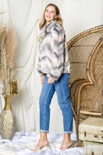 Load image into Gallery viewer, Jonna Faux Fur Jacket