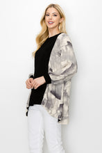 Load image into Gallery viewer, Regina Pointe Knit &amp; Woven Top