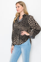 Load image into Gallery viewer, Wynne Woven Animal Print Top