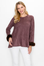 Load image into Gallery viewer, Anabelle Suede Top with Faux Fur