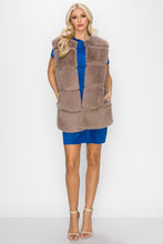 Load image into Gallery viewer, Joan Fur Vest