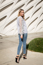 Load image into Gallery viewer, Reia Pointe Knit with Flower Lace